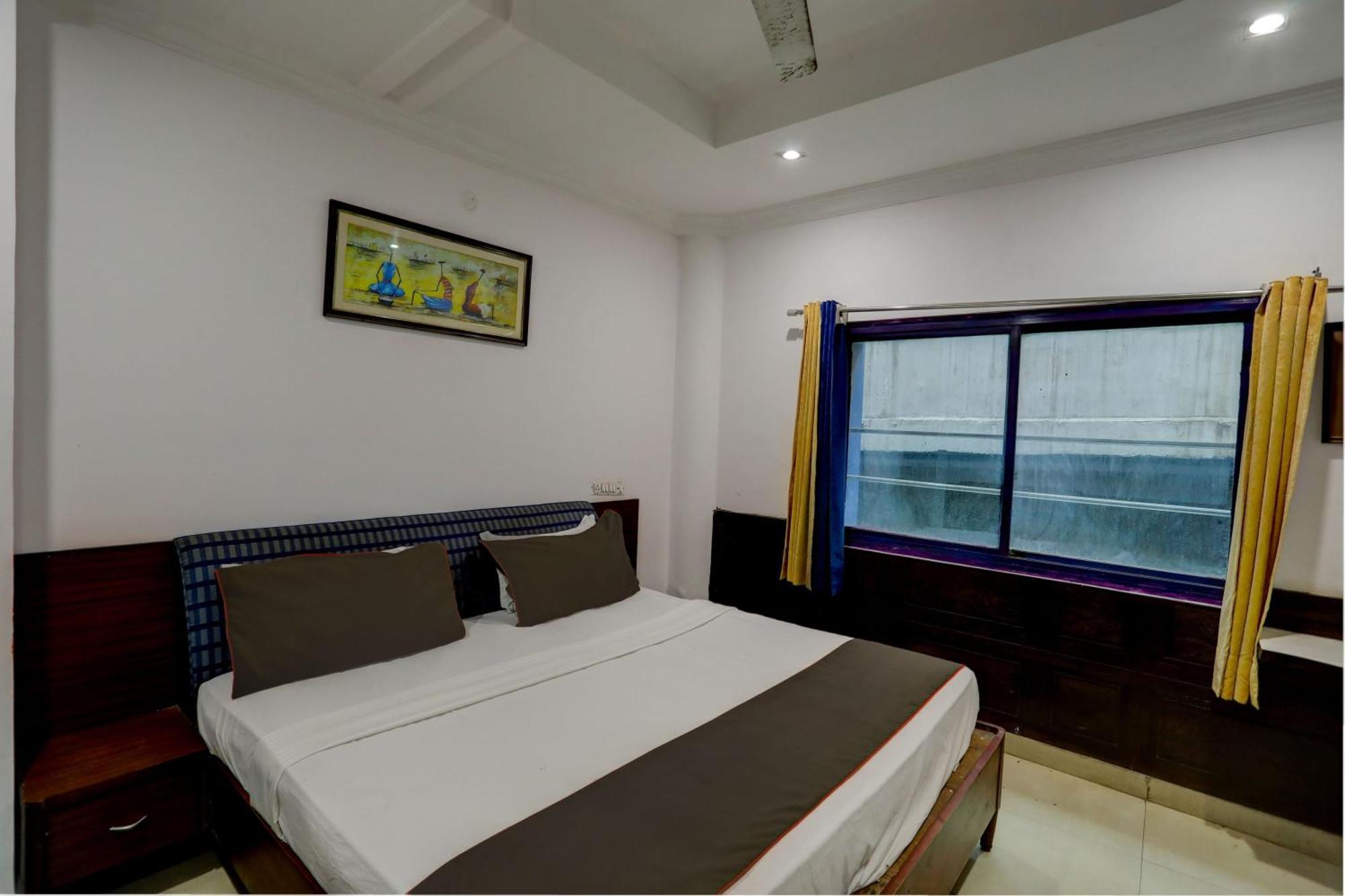Hotel Monarch Inn Lucknow Bagian luar foto