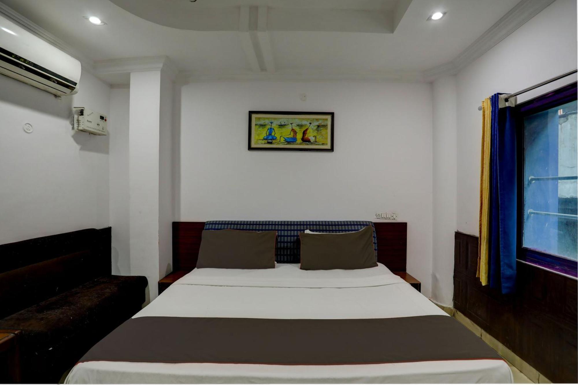 Hotel Monarch Inn Lucknow Bagian luar foto