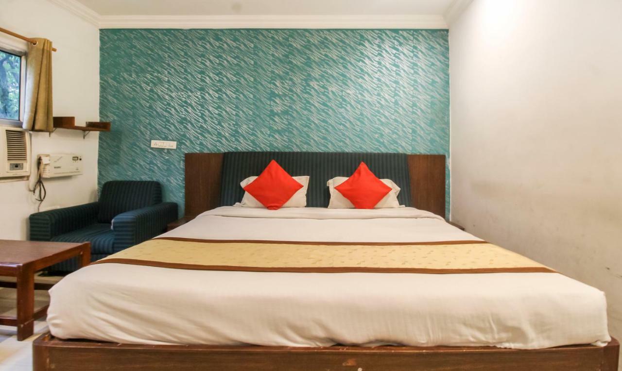 Hotel Monarch Inn Lucknow Bagian luar foto