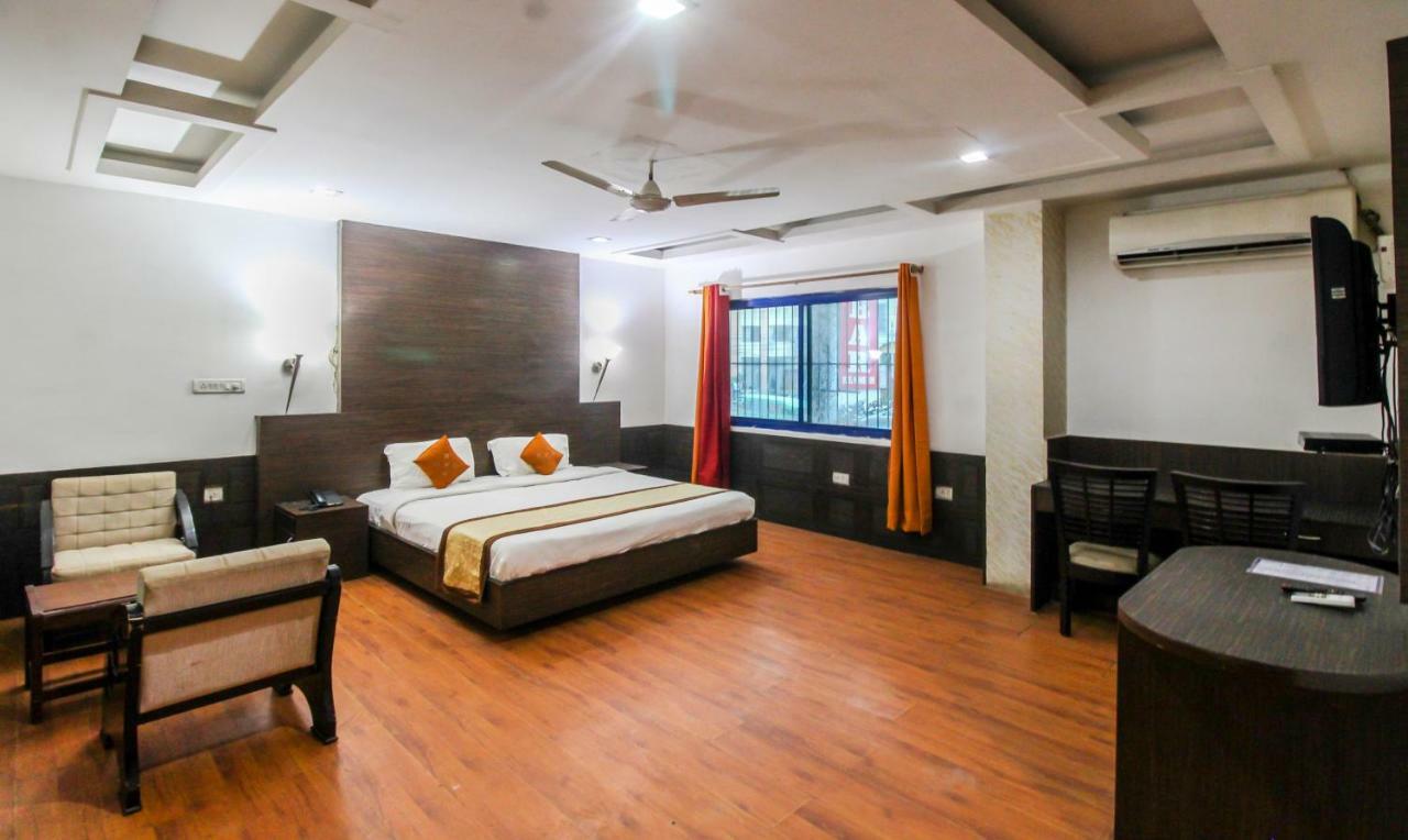 Hotel Monarch Inn Lucknow Bagian luar foto