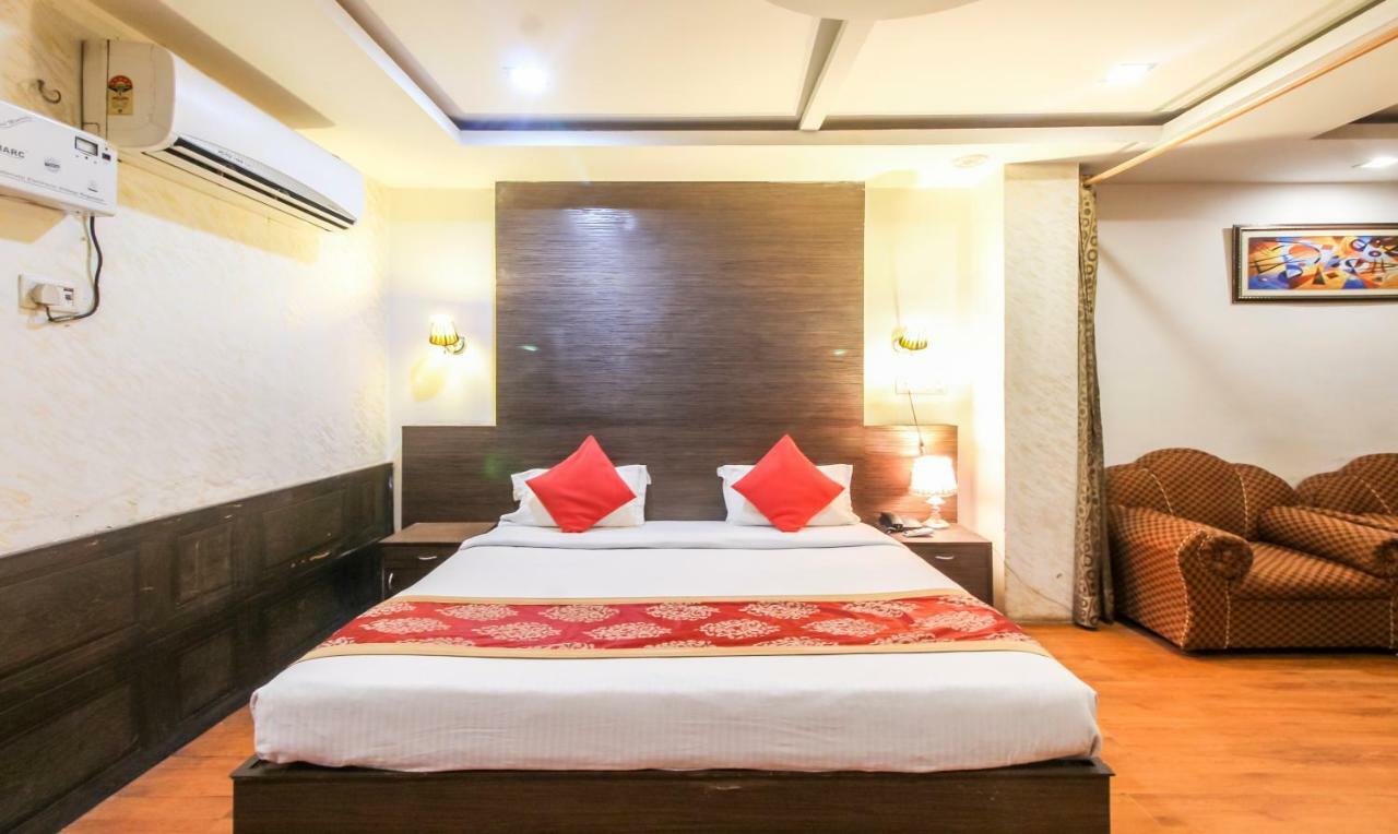 Hotel Monarch Inn Lucknow Bagian luar foto